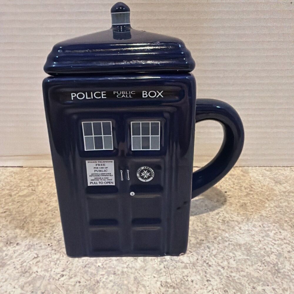 Dr. Who Tardis Police Box Ceramic 16oz Mug with Lid- mini chip